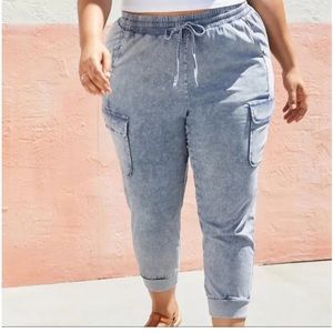 Acid washed cargo pants